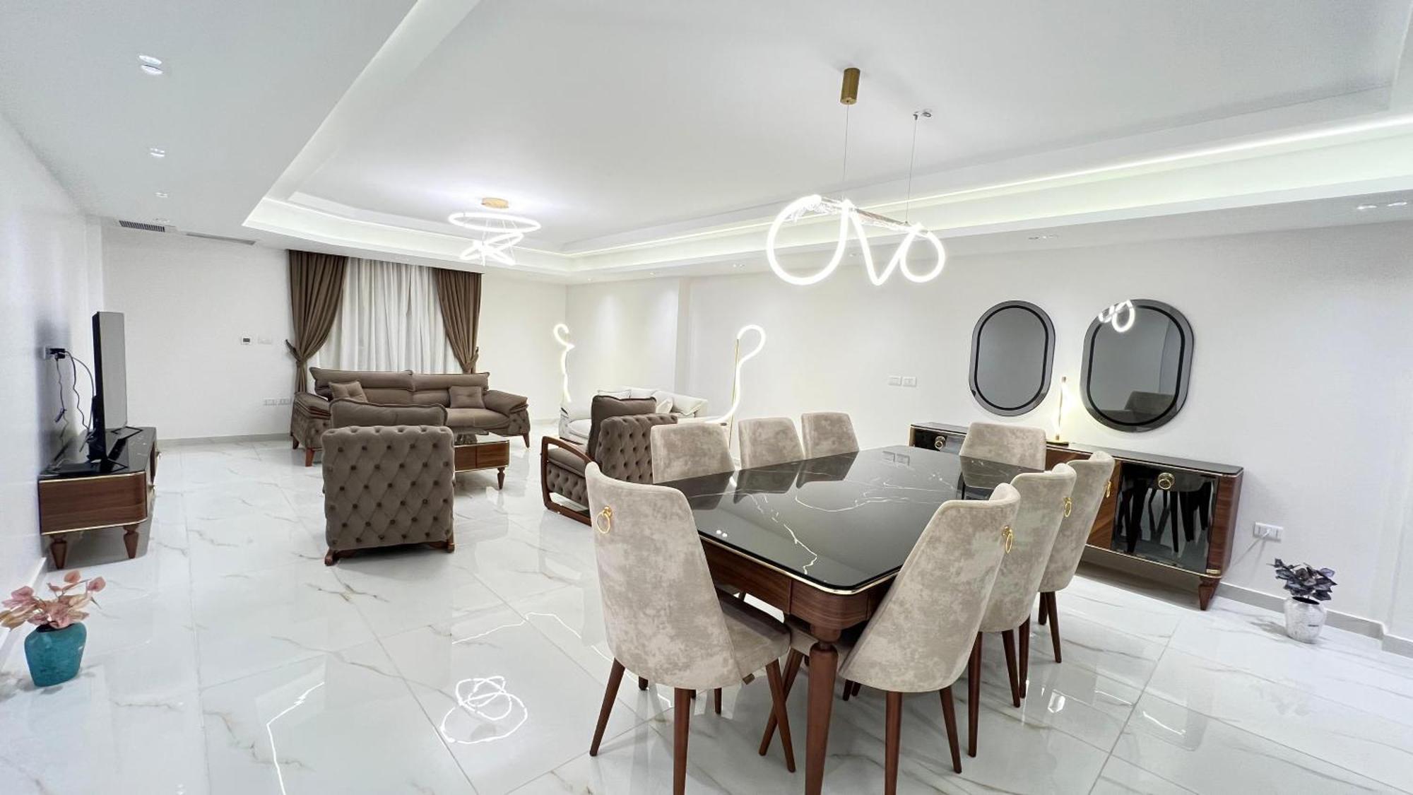 Ultra Super Lux Furnished Apartment *
