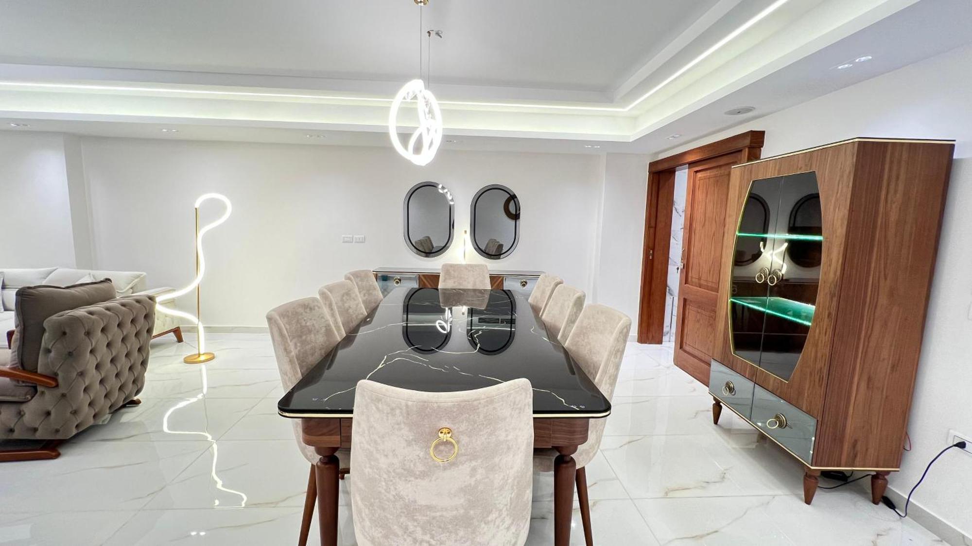 Ultra Super Lux Furnished *